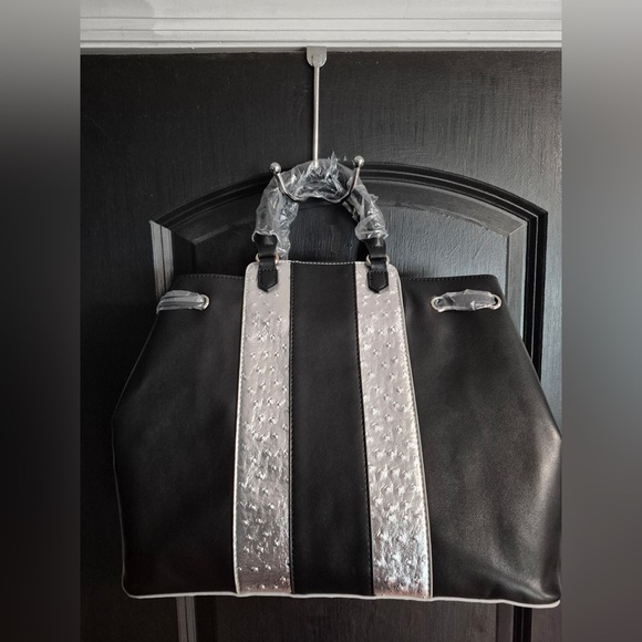 Sassy Jones NWT Lori Large Tote w/Dust Bag - Black & Silver - Picture 3 of 10